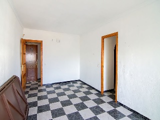 Piso en C/ Andalucía, La Línea de la Concepción (Cádiz) 2