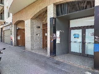 Local en Montcada i Reixac 3