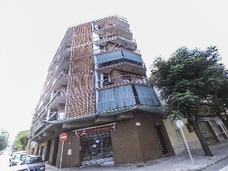 Piso en venta en Rubí de 63  m²