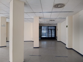 Local en Av de Ifach 15