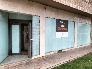 Local en C/ Primero de Junio 2