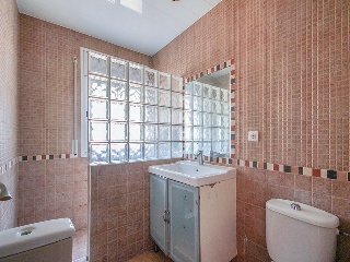 Chalet independiente en Canyelles  32