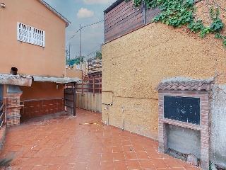 Chalet independiente en Canyelles  42
