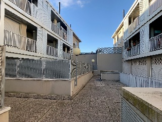Locales y plazas de garaje en C/ Justicia de Aragon, Muela (La) (Zaragoza) 5