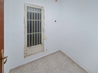 Piso en C/ Pintor Pedro Camacho - Alicante - 13
