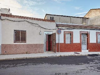 Casa adosada en Linares 2