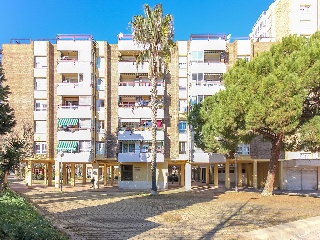 Piso en Av Gava 2