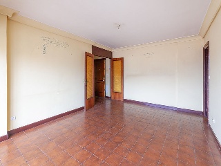 Piso en C/ Luis de Uranzu 16
