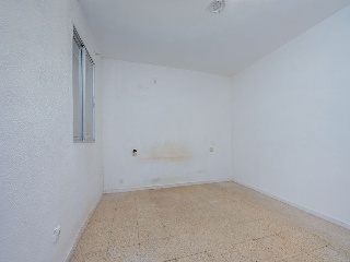 Piso en C/ Manuel Fal Conde 11