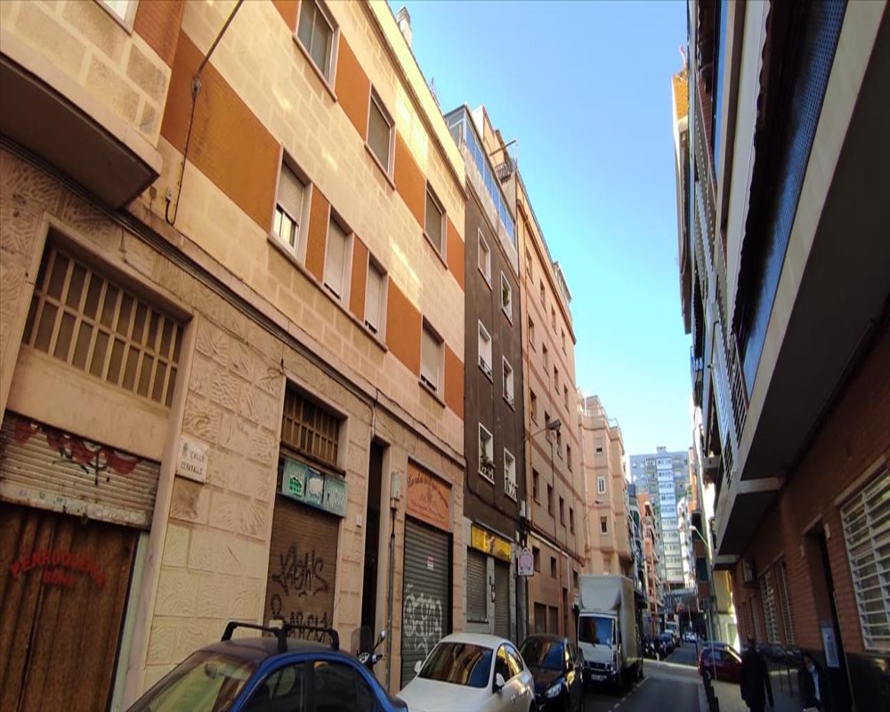 Piso en C/ Ceravalls, El Hospitalet de Llobregat (Barcelona)