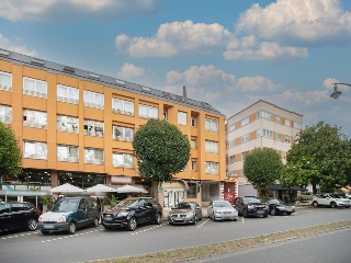 Local en venta en Oleiros de 834  m²