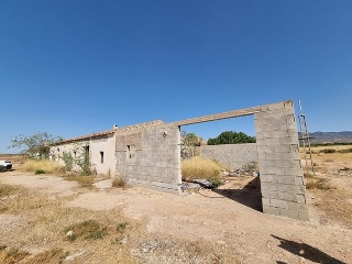 Vivienda en C/ Los Quintines las Escuelas,  3