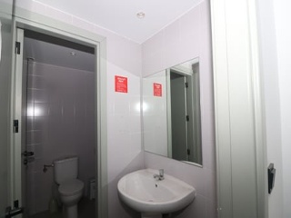 Local en C/ Paricio Frontinan Jose - Zaragoza - 7