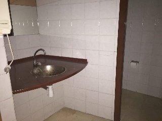 Local en C/ Caldero 9