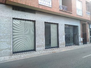 Local en venta en Talavera De La Reina de 65  m²