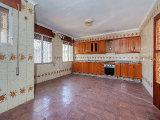 Chalet en C/ Músico Guerrero, Córdoba 9