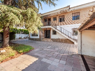 Chalet en C/ Músico Guerrero, Córdoba 37