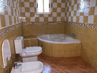 Casa adosada en C/ Espronceda, Mengíbar (Jaén) 12