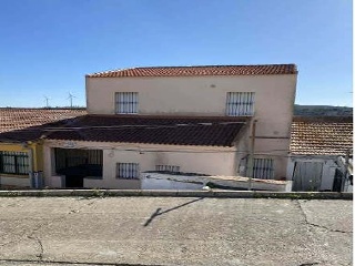 Casa adosada en C/ Castelar - Alosno - Huelva 10