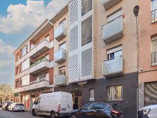 Piso en venta en Girona de 80  m²