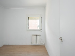 Piso en C/ Orient - Girona - 8