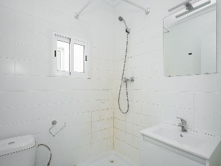 Piso en C/ Orient - Girona - 16