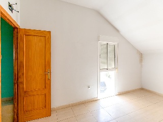 Chalet adosado en C/ Murillo, Dosbarrios 8