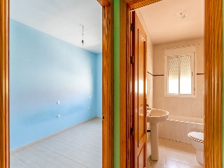 Chalet adosado en C/ Murillo, Dosbarrios 17