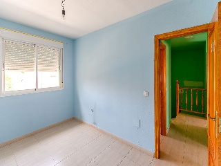 Chalet adosado en C/ Murillo, Dosbarrios 18