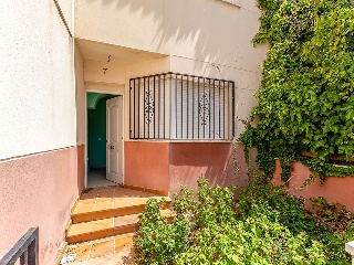 Chalet adosado en C/ Murillo, Dosbarrios 24
