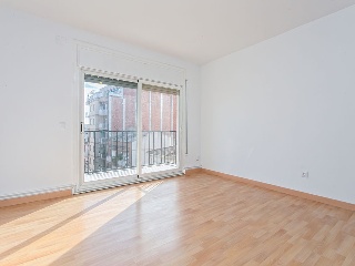 Piso en venta en Rubí de 62  m²
