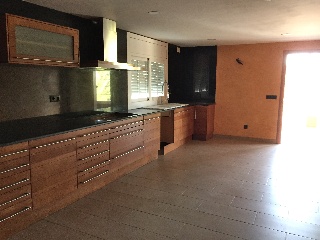 Chalet independiente en Palau-solità i Plegamans 4