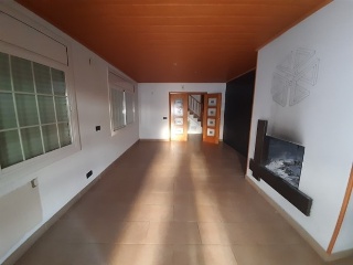 Chalet independiente en Palau-solità i Plegamans 13