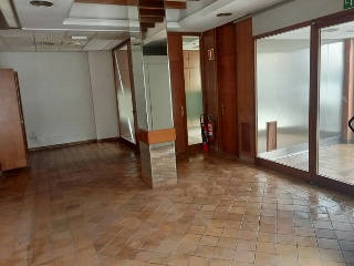Local en Pz Dr Gravalosa - Sant Hilari Sacalm - Girona 2