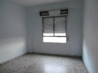 Piso en C/ Saavedra Fajardo 6