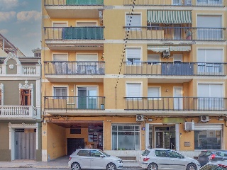 Local en venta en Carcaixent de 57  m²