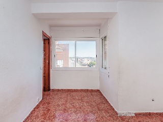 Piso en Av Baix Penedés 3