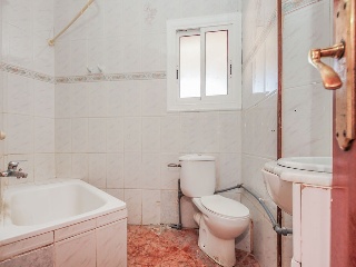 Piso en Av Baix Penedés 12