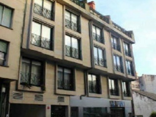 Garaje en venta en Ribeira de 9  m²