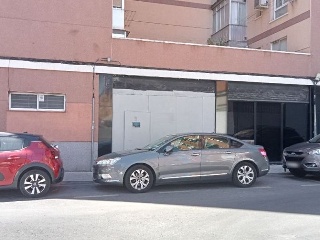 Local en C/ de la Virgen de Aránzazu, Madrid  2