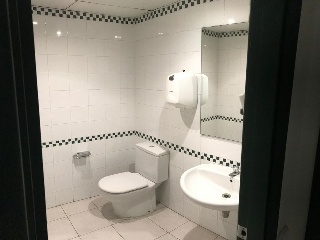 Local en C/ Lleida - El Prat de Llobregat - Barcelona 16