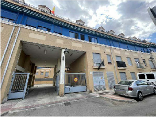 Plaza de garaje en Plaza de la comunidad 3