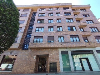 Local en venta en Gijón de 204  m²