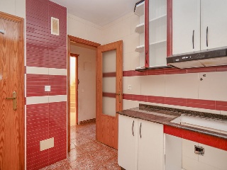 Piso, plaza de garaje y trastero en Ps. de los Ángeles, Lorca (Murcia) 8
