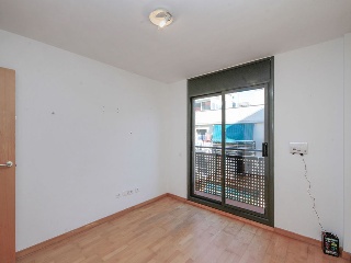 Pisos, dúplex y garajes en C/ Rafael de Casanovas, Badalona (Barcelona) 38