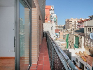Pisos, dúplex y garajes en C/ Rafael de Casanovas, Badalona (Barcelona) 42