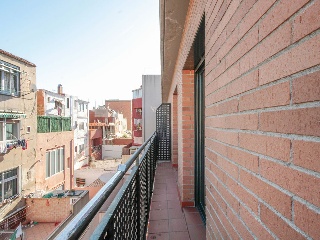 Pisos, dúplex y garajes en C/ Rafael de Casanovas, Badalona (Barcelona) 43