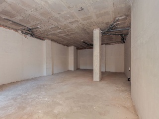 Local en C/ Manresa, Reus (Tarragona) 11