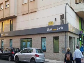 Local en Av Ricardo Carapeto Zambrano - Badajoz - 2