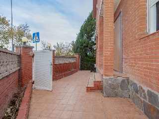 Chalet independiente en Av Castellbisbal - Rubí - Barcelona 18
